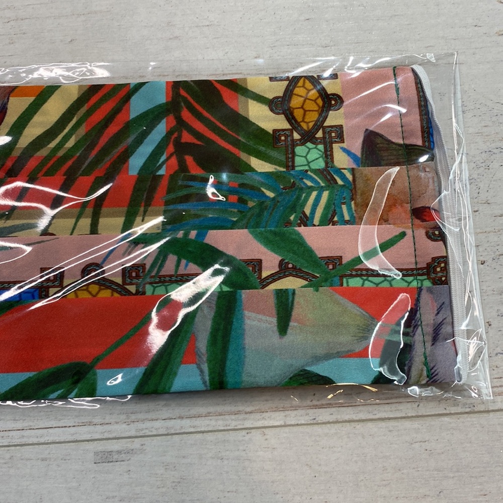 Johnny Was Silk Charmeuse Multi Color Print Face Mask - Picture 3 of 4